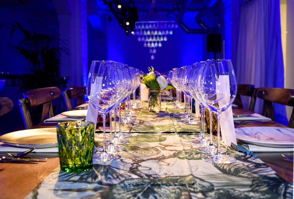 Barullo Sessions - empty wine glasses on a table - TOMO Events
